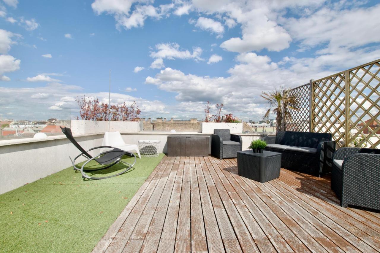 Penthouse Apartment By Hi5 -At The Top Of Будапеща Екстериор снимка