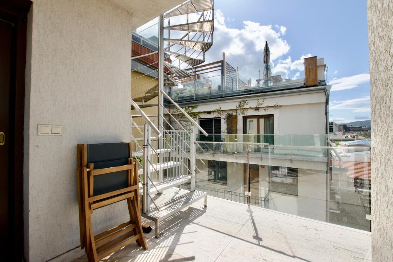Penthouse Apartment By Hi5 -At The Top Of Будапеща Екстериор снимка